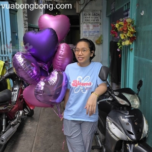 Bong bóng bay trái tim tím